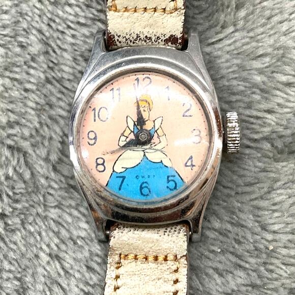 US Time Cinderella WDP Vintage 1950s Character Wristwatch Walt Disney Production main image 9